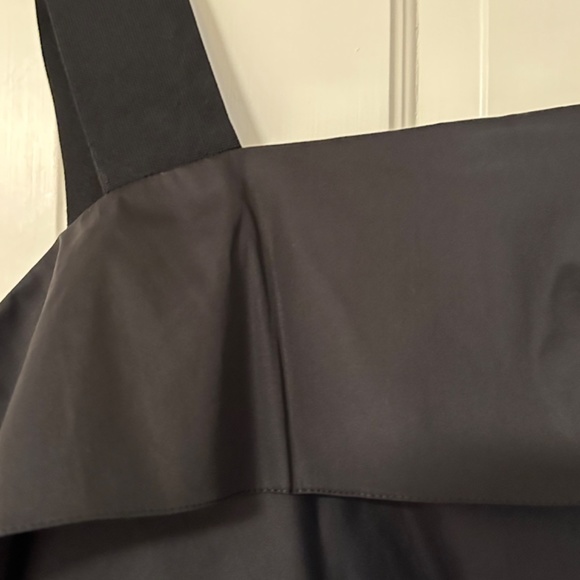 Brand new Roland Mouret Black Asymmetrical Top Black - Picture 2 of 4